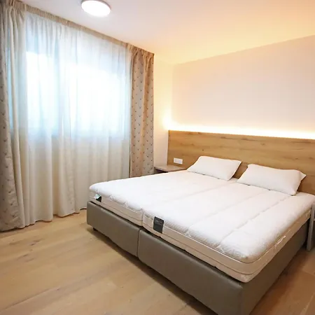 Aurturist Dobbiaco Roulette Apartment Exterior photo