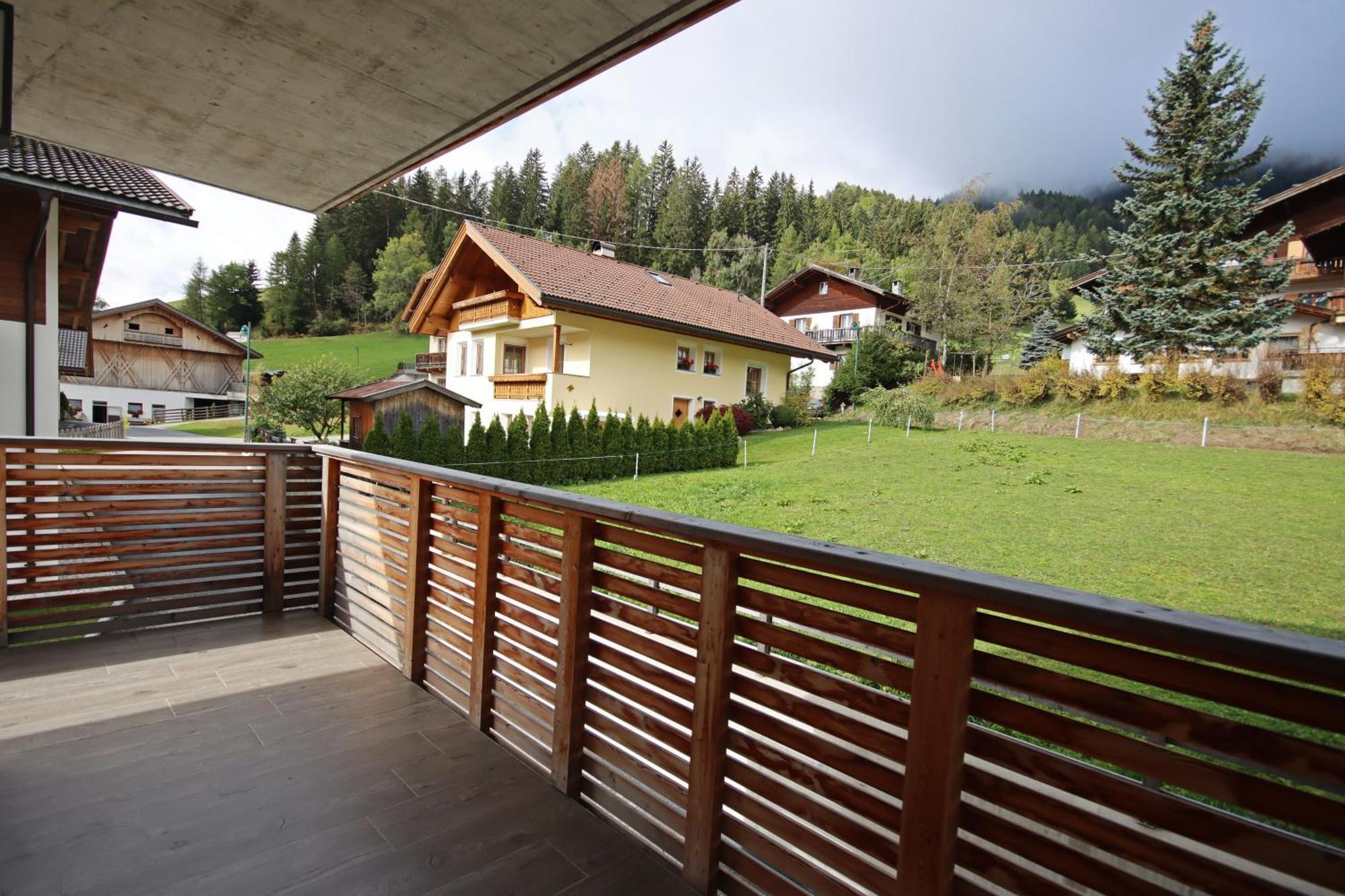 Aurturist Roulette Apartment *